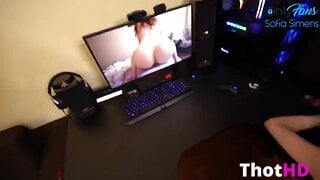Sofia Simens BG Sex Clip