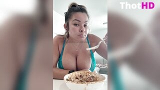 Vipnobettertits Big Tits Cleavage Leak_001