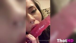 Kinokonekko Tongue Out Close-Up Clip