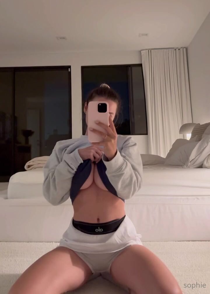Sophie Mudd Nude Ass OnlyFans_001