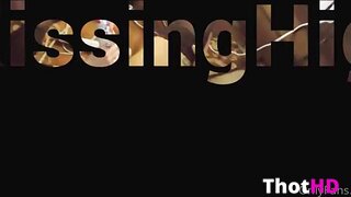 KissingHigh Nude Thighhighs OF