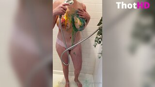Allnaturalmom Topless in the Shower Leaked