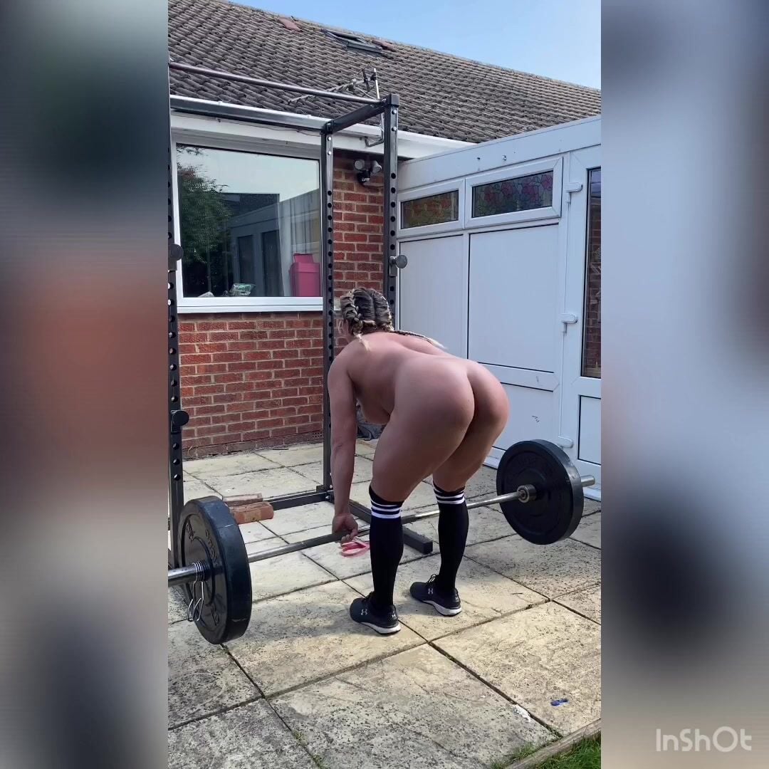Themusclebarbiee Nude Ass Clip