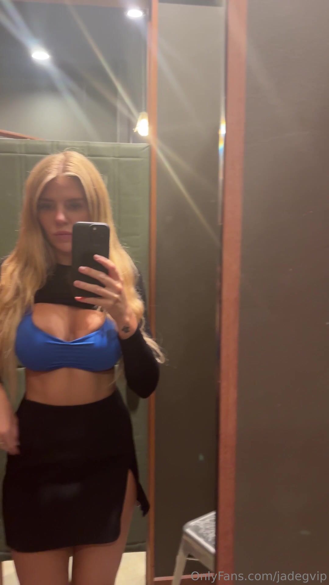 Jade Grobler Cleavage XXX