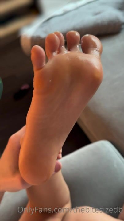 Thebitesizedbitch Close-up Feet OnlyFans