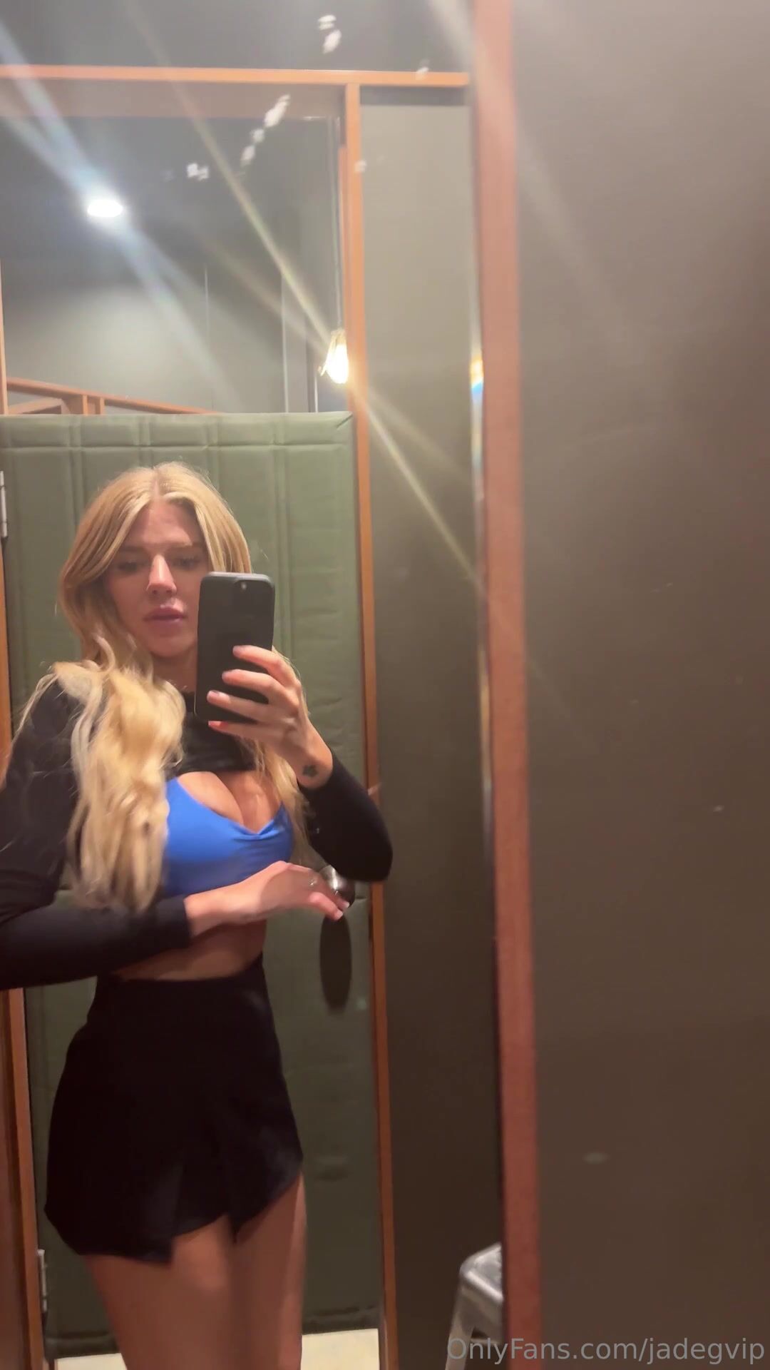 Jade Grobler Cleavage Video