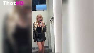 Jade Grobler Cleavage NSFW