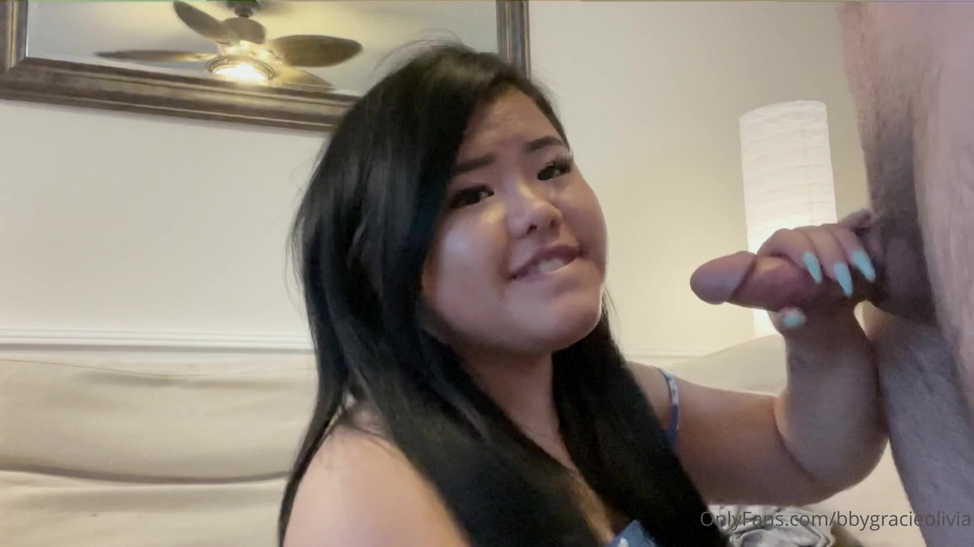 Babyoliviakitten bg sex blowjob OnlyFans