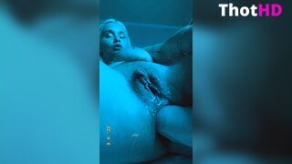Zoie Burgher Nude Pubic Hair Leak