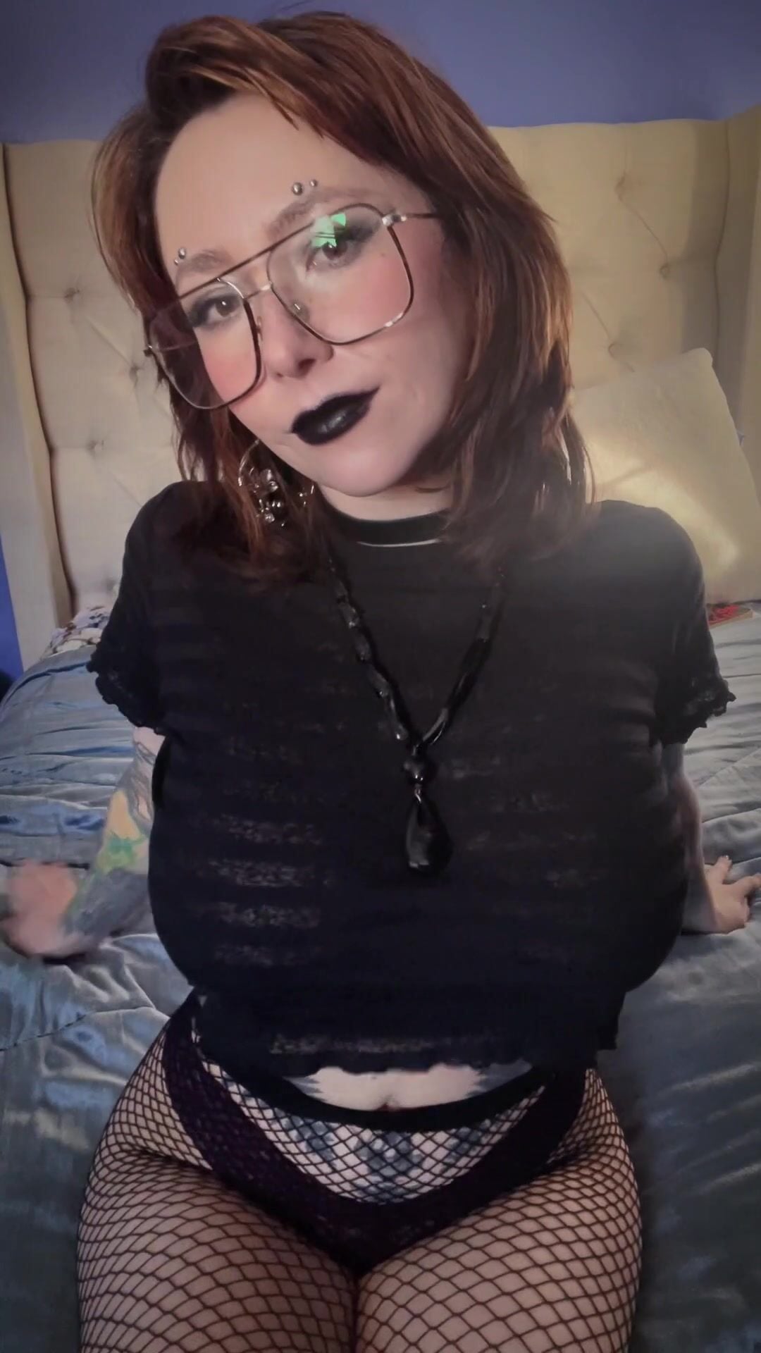 Banyansea in Fishnet Pantyhose with Big Tits Leaked
