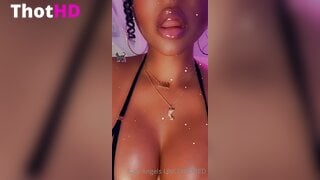 Tazsangels Bikini and Cleavage Leak