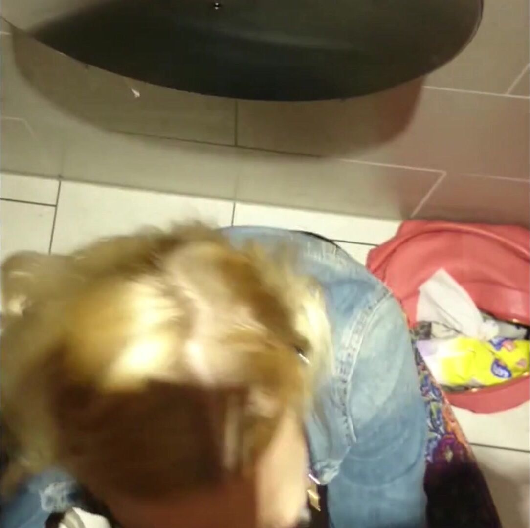 blondehexe - Public! Riskanter creampie Quicki !!!