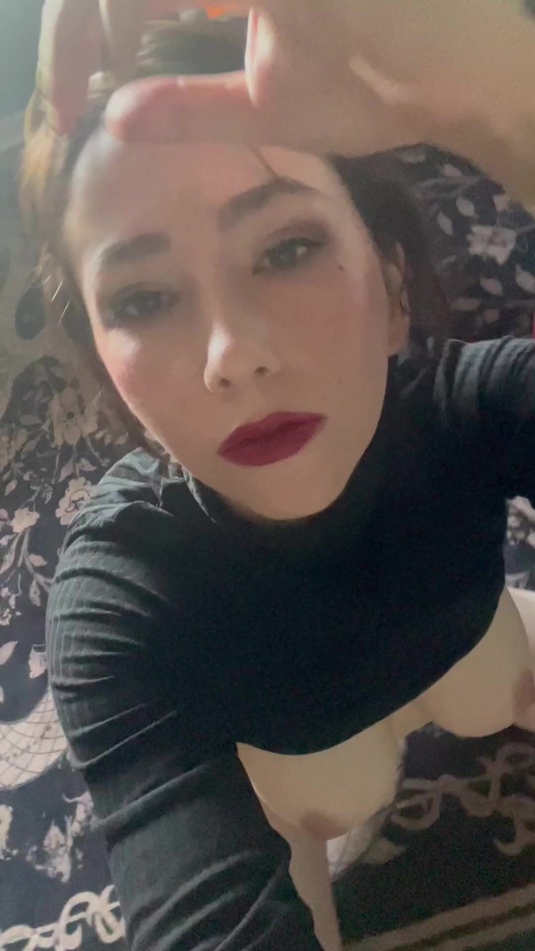 Banyansea Underboob Close-Up NSFW