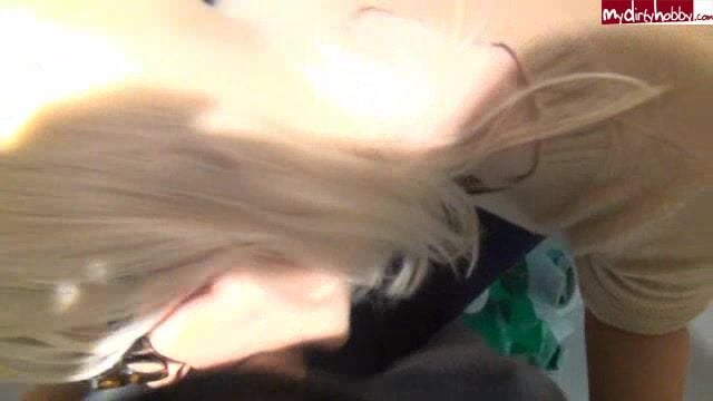 blondehexe - Public Anal Fick ohne Gummi im Laden und Schlucken