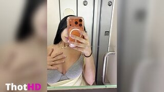 Yeraofficial Bathroom Big Tits Leak