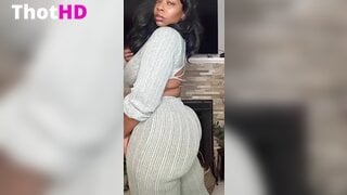 Rachel Storms From Behind Ass Leak_001