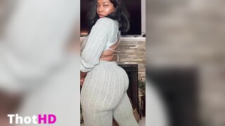 Rachel Storms From Behind Ass Leak_001