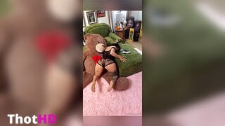 Marleny Santana Ass on Couch Clip