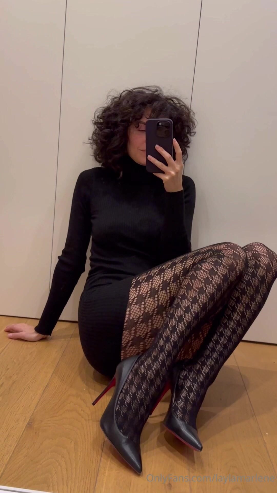 Layla Marlene High Heels Fishnet Pantyhose Clip