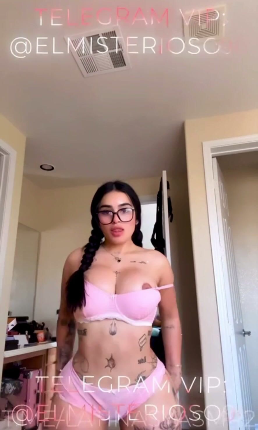 Marlener3131 Big Tits Cleavage NSFW