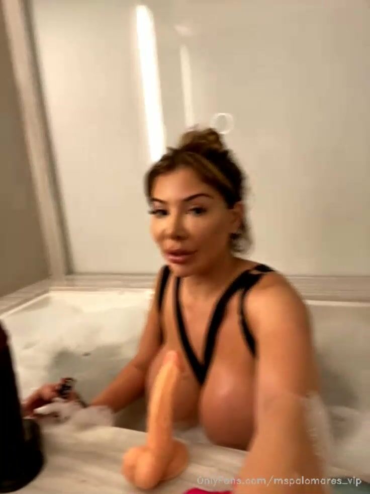 MsPalomares Nude Bathroom