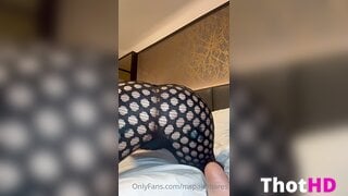 MsPalomares Ass Close-Up