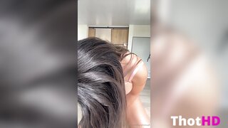 Lauravega Masturbating Cupless Bra Clip