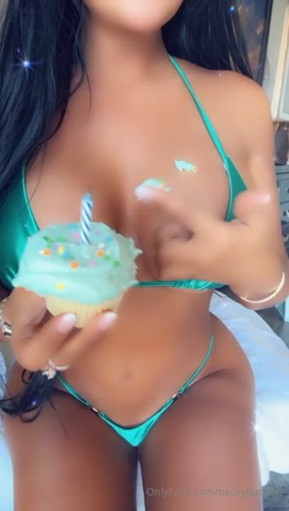 Becky Hudson Bikini Big Tits OnlyFans
