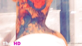 Blac Chyna Bathroom