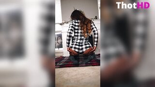 Sydney Lint Ass From Behind XXX