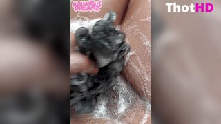 AquariusDreamz Close-Up Bathing
