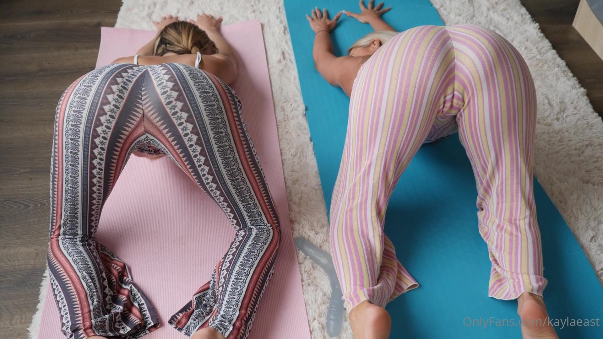 Kayla East Ass on All Fours NSFW