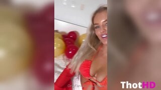 Kayla East Bikini Cleavage