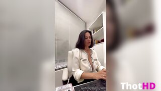 Nanda Reyes Masturbating Big Tits