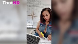 Nanda Reyes Masturbating Big Tits Clip