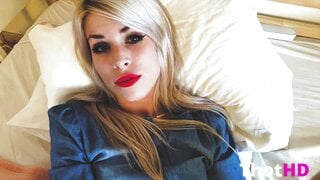 Ocicat Spread Legs Masturbating Video