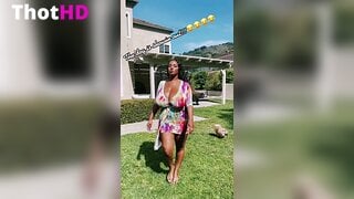 Stephanie Nelson Outdoor Cleavage