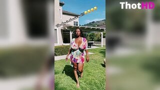 Stephanie Nelson Outdoor Cleavage
