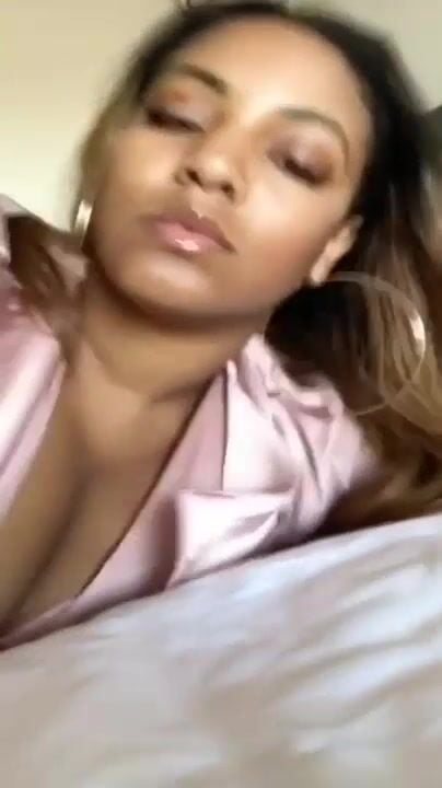 Stephanie Nelson Solo Clip