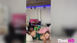 Snomarie69 Cunnilingus and Ass Clip