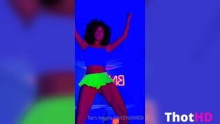 Tazs Angels Ass in Miniskirt Leaked