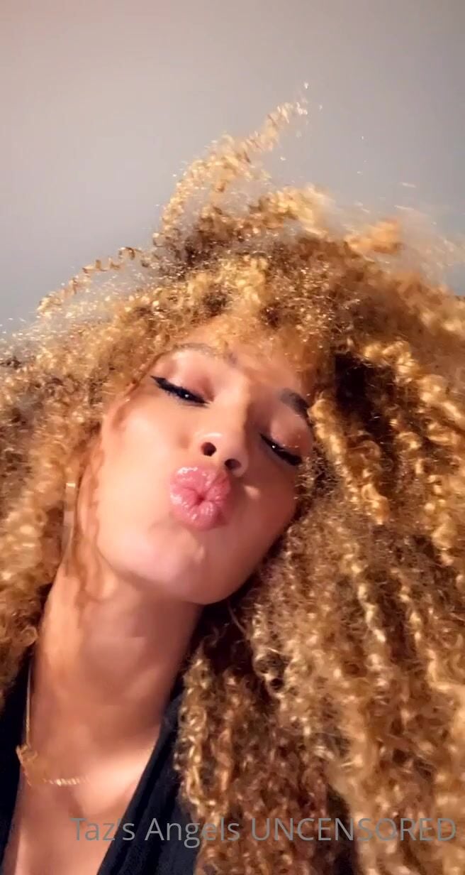 Tazsangels Ass Close-Up Clip