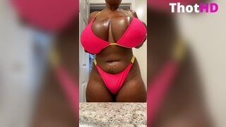 Yanithebodyvip Bikini Saggy Tits OnlyFans