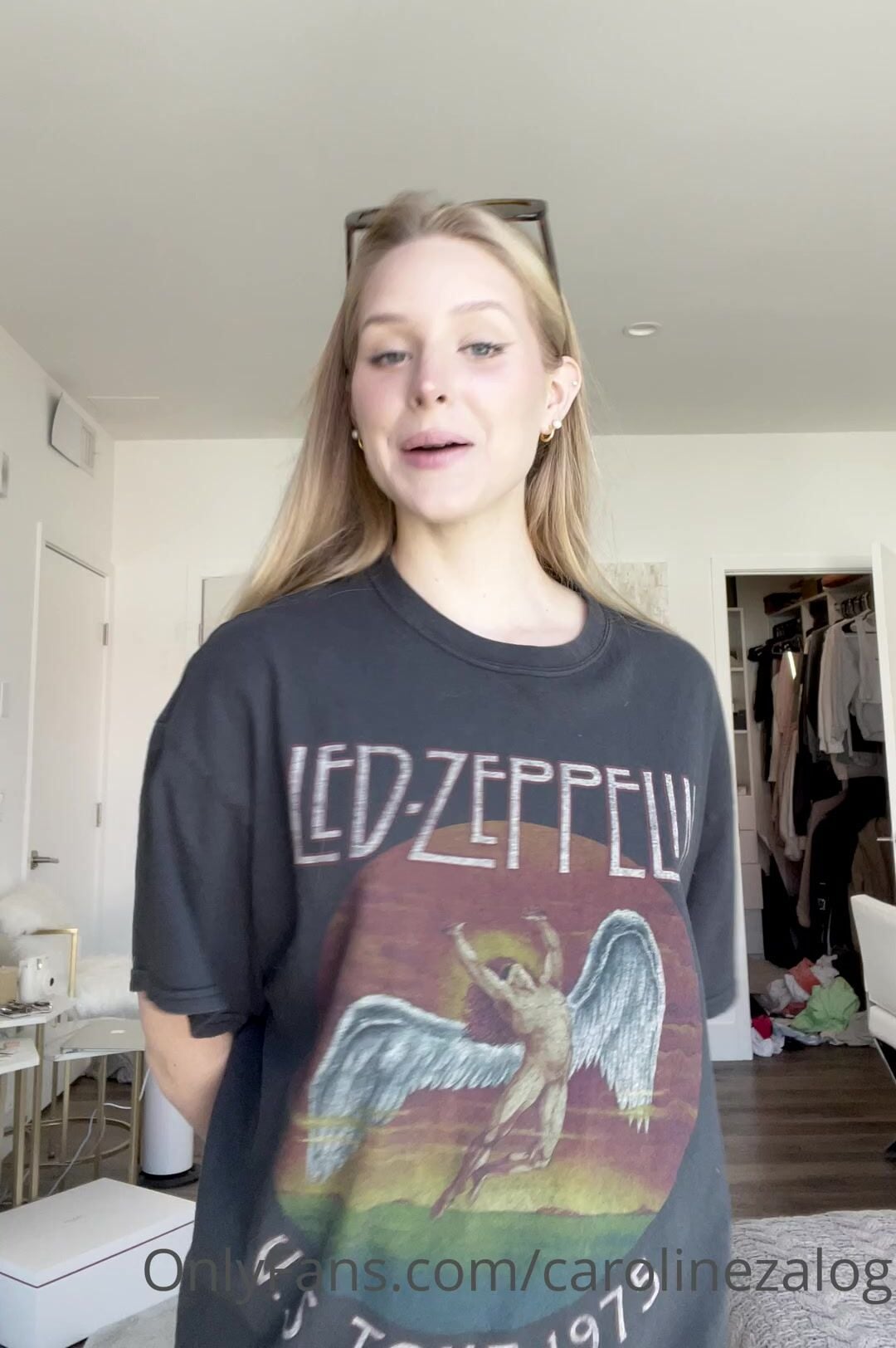 Caroline Zalog Pantyhose Strip NSFW