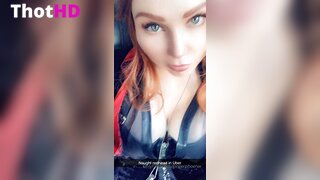 Ginger Phoenix Cleavage Close-Up Leaked
