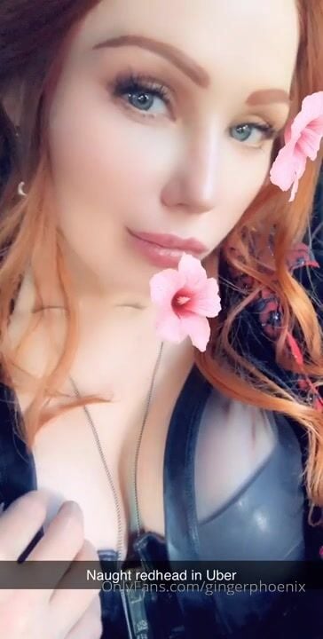 Ginger Phoenix Cleavage Close-Up Leaked