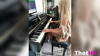 Honey Belle Solo Leak_002