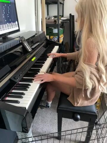 Honey Belle Solo Leak_002