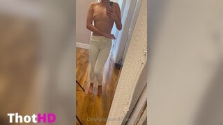 Honey Belle Topless Ass XXX