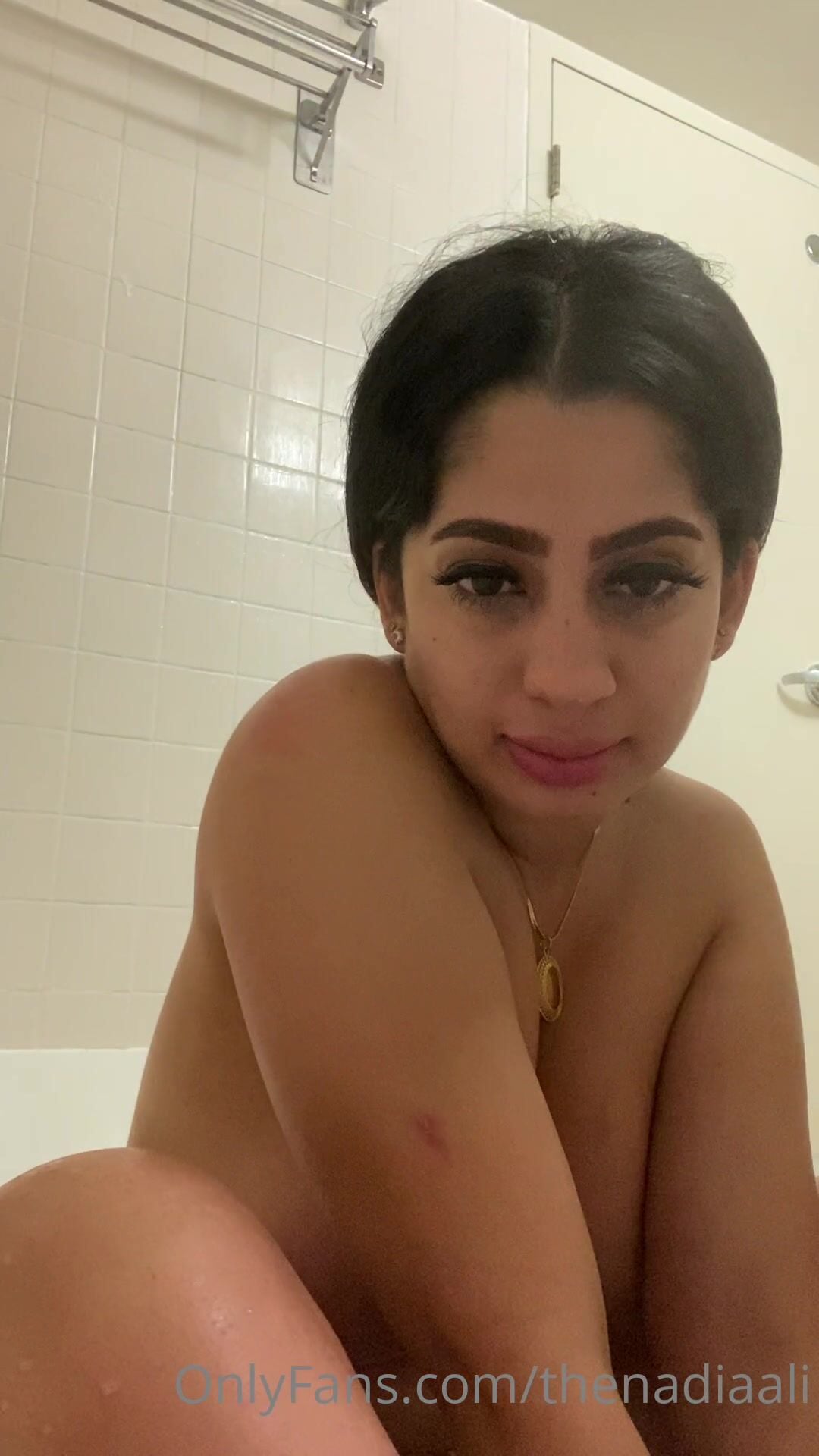Nadia Ali Bathroom Nude Leak